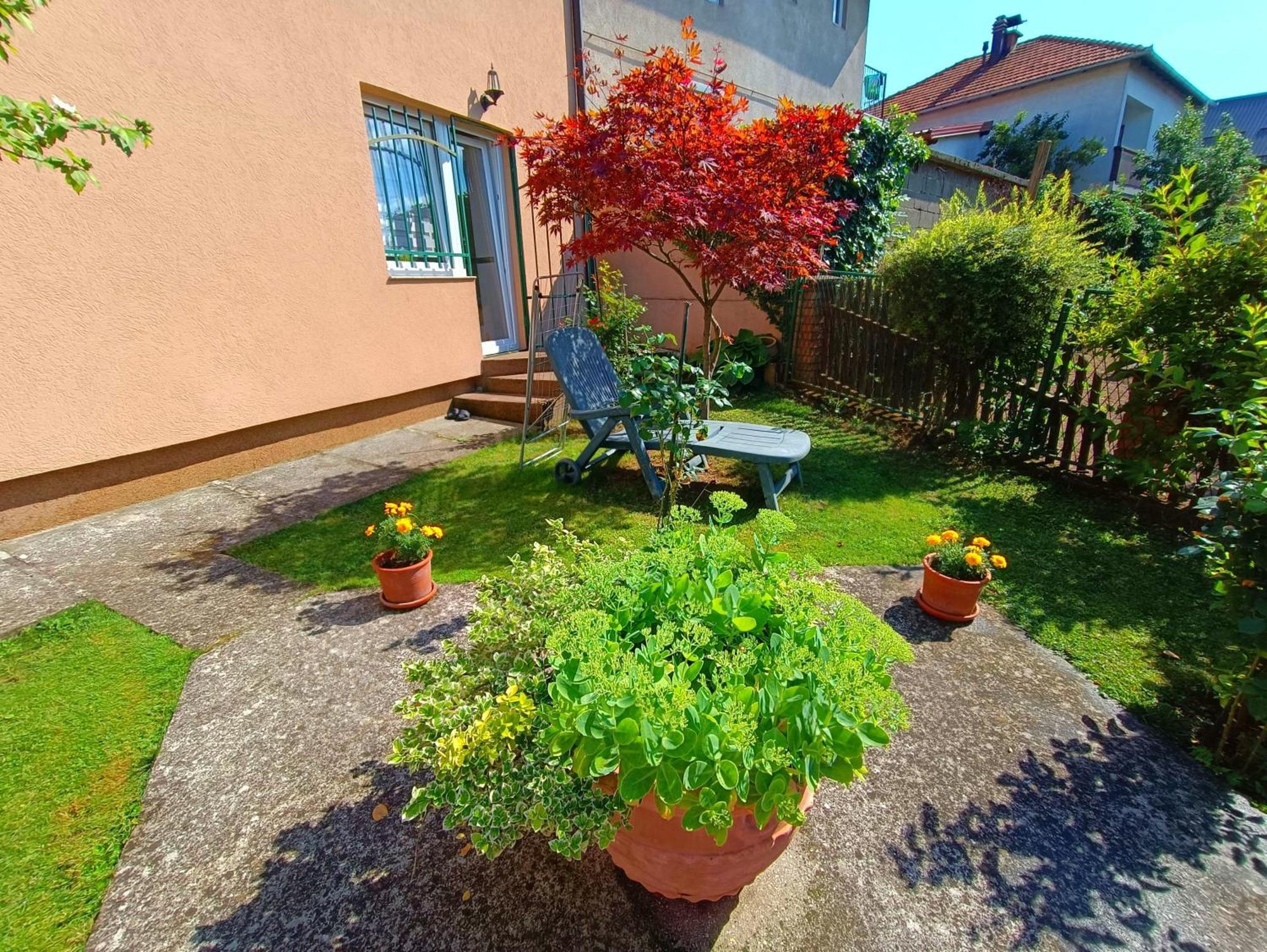 Apartament Garden Free Parking Sarajewo Pokój zdjęcie