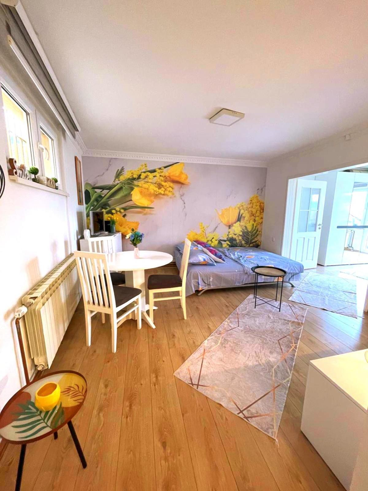 Apartament Garden Free Parking Sarajewo Pokój zdjęcie