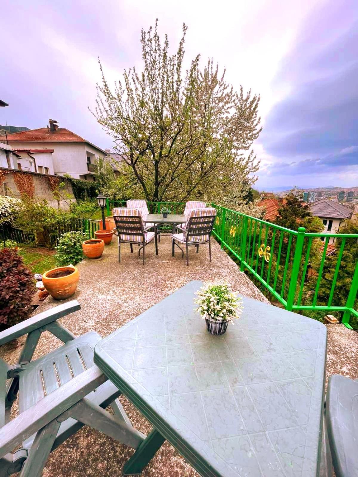 Apartament Garden Free Parking Sarajewo Zewnętrze zdjęcie