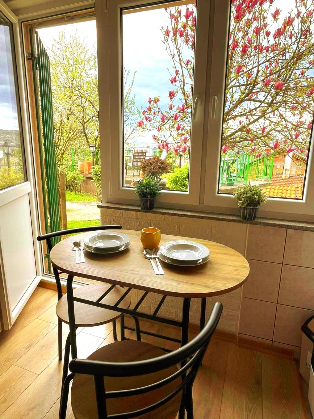 Apartament Garden Free Parking Sarajewo Zewnętrze zdjęcie